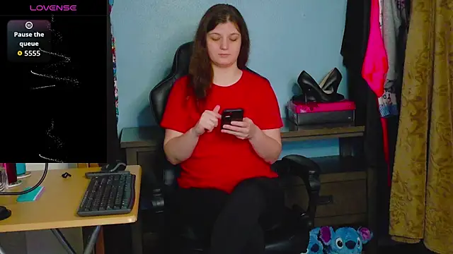 Snapshot of TreeJeanne chatting on 20, 12, 2025 TreeJeanne online show from 20, 12, 2025