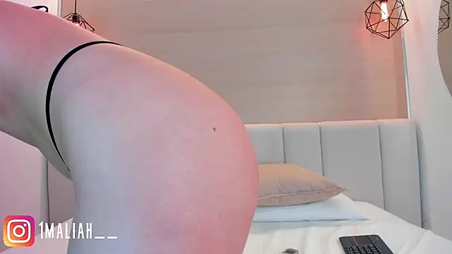 Dasha-b online show from 27, 10, 2025