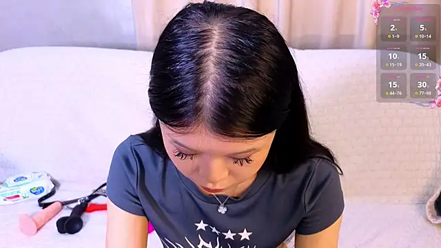 Tina Kim  online show from 8, 4, 2026