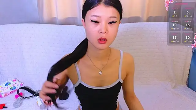 Tina Kim  online show from 17, 4, 2026