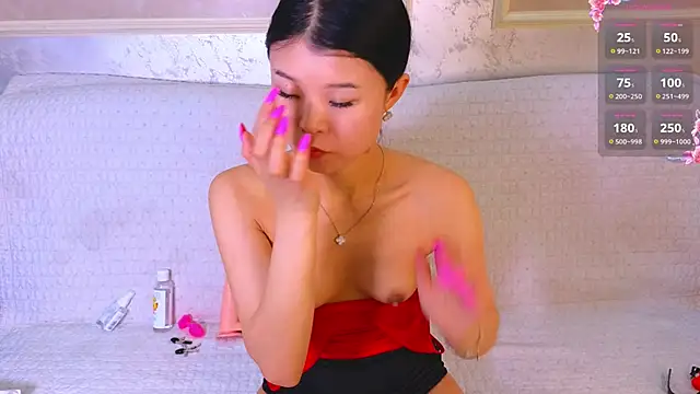Tina Kim  online show from 30, 5, 2026