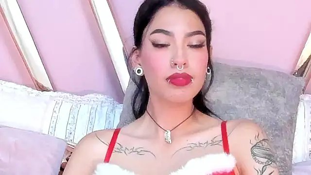 Snapshot of Eva_Benely chatting on 24, 12, 2024 Eva Benely online show from 24, 12, 2024