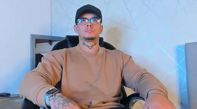 NoahhBrown online show from 21, 2, 2025