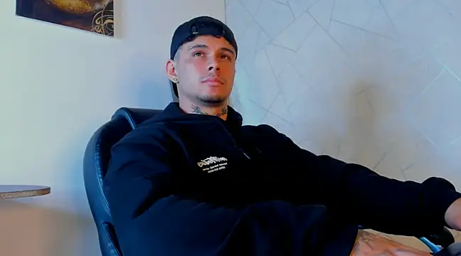 NoahhBrown online show from 3, 3, 2025