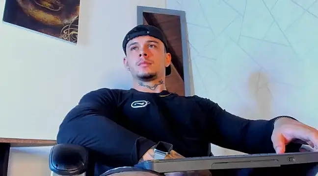 NoahhBrown online show from 11, 3, 2025