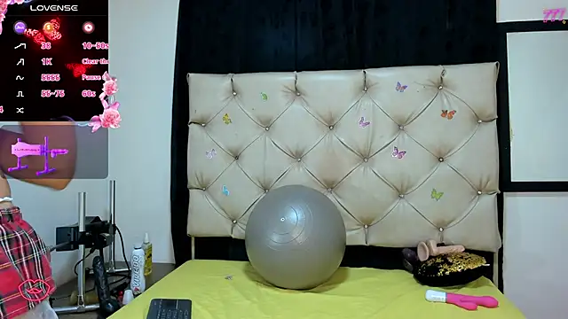 cleopatraa online show from 15, 4, 2026