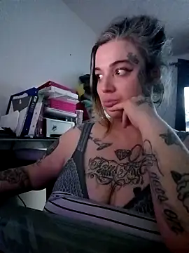 carodiamondd online show from 13, 11, 2025