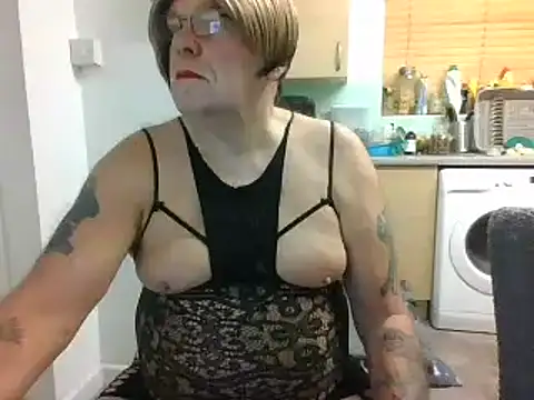 samanthasissieuk online show from 1, 1, 2025