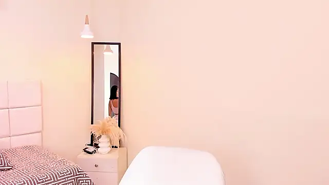 your khloe online show from 4, 2, 2026