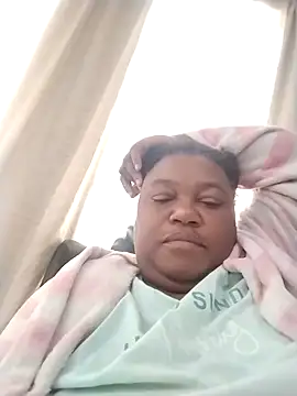 MATUREBUSSTY online show from 4, 10, 2025