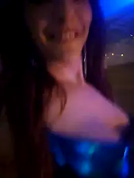 Luna Kitanna online show from 5, 1, 2025