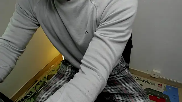 layneinchains online show from 9, 11, 2025