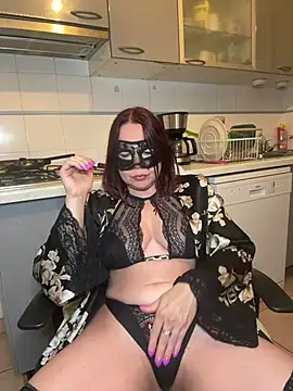 Snapshot of la_petite_prunette69 chatting on 24, 4, 2026 la petite prunette69 online show from 24, 4, 2026