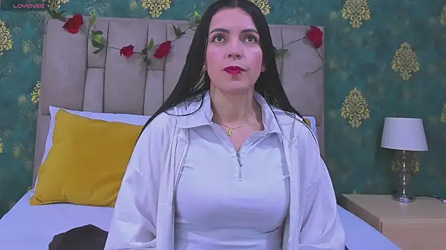 SuzanSmithh online show from 25, 11, 2025