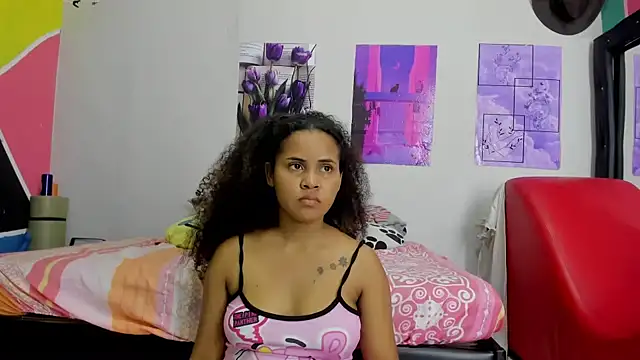 Snapshot of makena18 chatting on 27, 12, 2024 makena18 online show from 27, 12, 2024