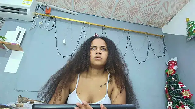 Snapshot of makena18 chatting on 3, 1, 2025 makena18 online show from 3, 1, 2025
