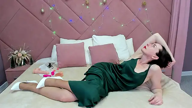 Jaqueline Richardson online show from 29, 12, 2024