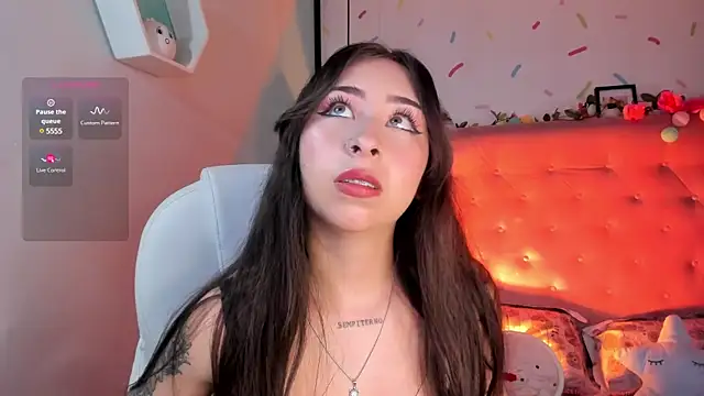  cloe martinez online show from 27, 2, 2025