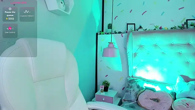  cloe martinez online show from 19, 3, 2025