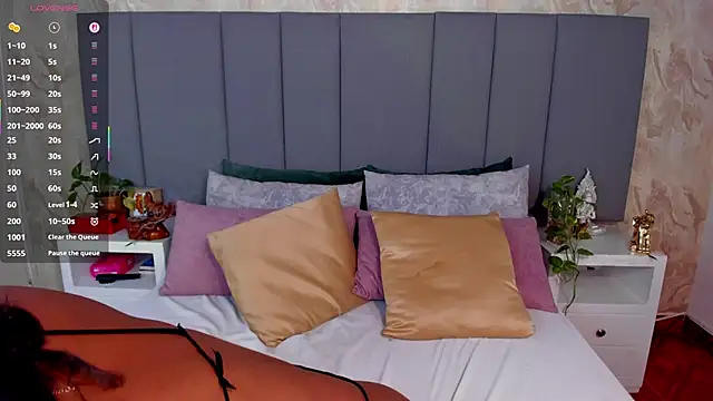 JulianaMiller online show from 29, 9, 2025