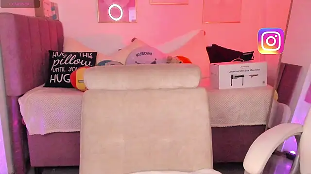 Hinataw33d01 online show from 6, 11, 2025