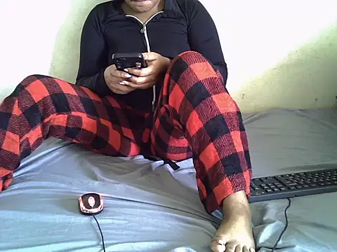 Crystal  Gee online show from 16, 7, 2026
