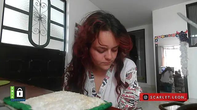 Scarletleon77 online show from 29, 10, 2025