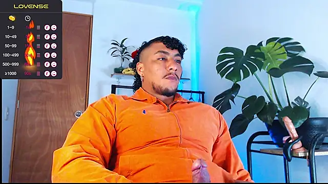 yosoy enzo2020 online show from 31, 12, 2024