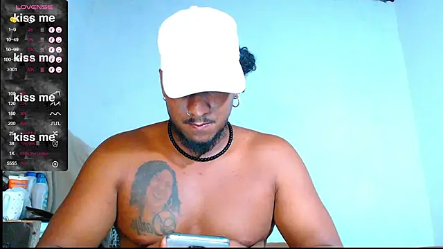 yosoy enzo2020 online show from 11, 3, 2025