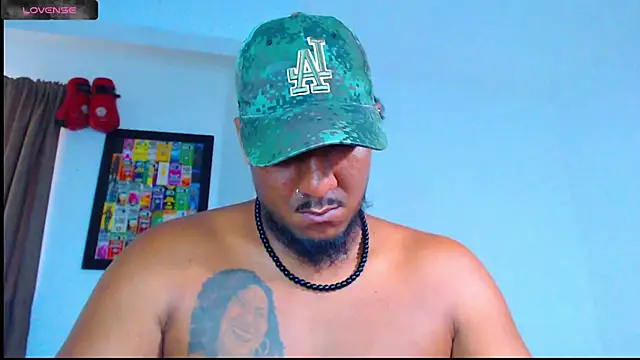 yosoy enzo2020 online show from 19, 3, 2025