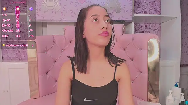 Snapshot of valentina_cortes72 chatting on 6, 2, 2025 valentina cortes72 online show from 6, 2, 2025