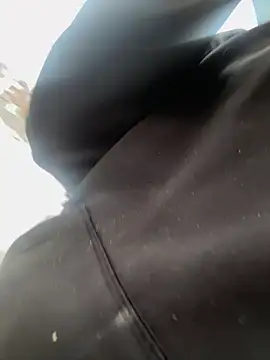 Elisabethandjack online show from 12, 4, 2026