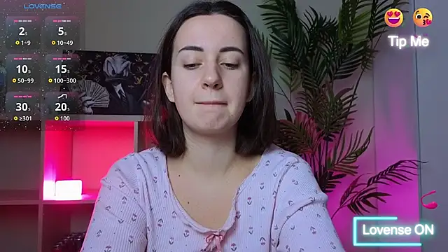 SweetieKendl online show from 8, 3, 2026