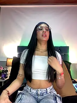 valentinabaez online show from 28, 11, 2025