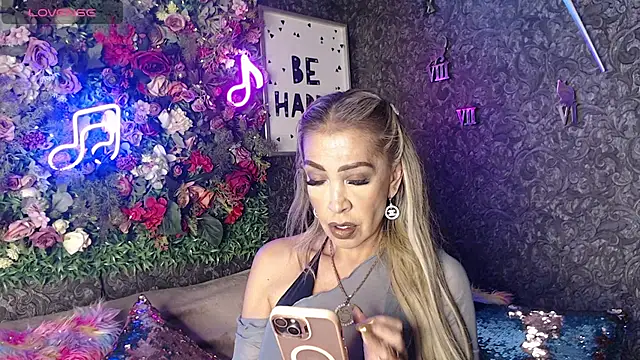 EvelinaGrey online show from 1, 2, 2025