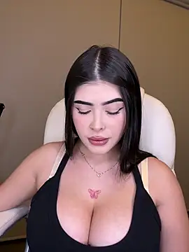 misslollipop04 online show from 5, 2, 2026