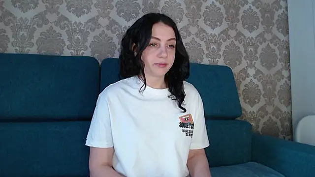 Louise Lavender online show from 2, 3, 2025