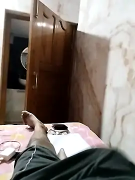 Snapshot of findmemylove chatting on 24, 11, 2025 findmemylove online show from 24, 11, 2025