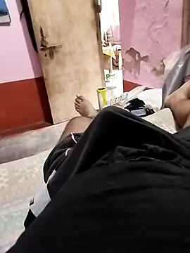 Snapshot of findmemylove chatting on 1, 12, 2025 findmemylove online show from 1, 12, 2025