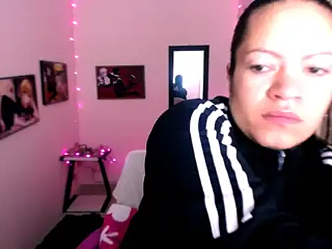 Cristal w online show from 24, 1, 2025