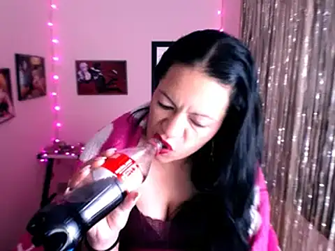 Cristal w online show from 28, 1, 2025