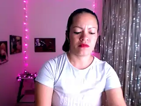 Cristal w online show from 31, 1, 2025