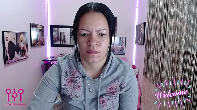 Cristal w online show from 1, 10, 2025