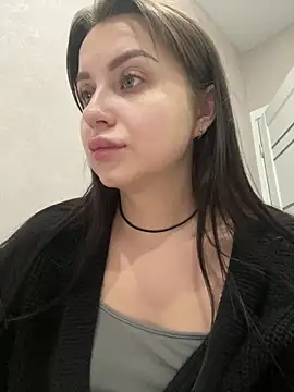 Snapshot of ellie_ssexy chatting on 8, 1, 2025 ellie ssexy online show from 8, 1, 2025