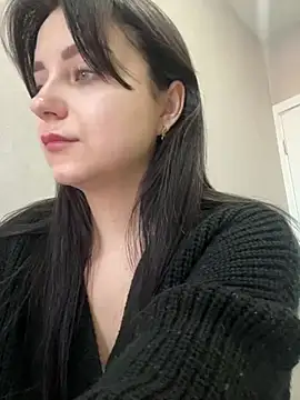 Snapshot of ellie_ssexy chatting on 4, 3, 2025 ellie ssexy online show from 4, 3, 2025