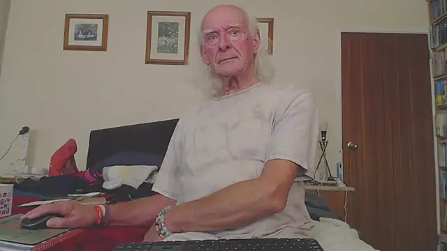 WaverlyKernow online show from 14, 10, 2025