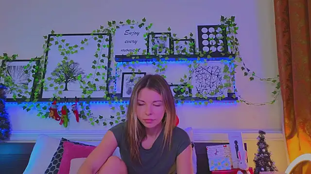 Real Tini online show from 16, 12, 2024