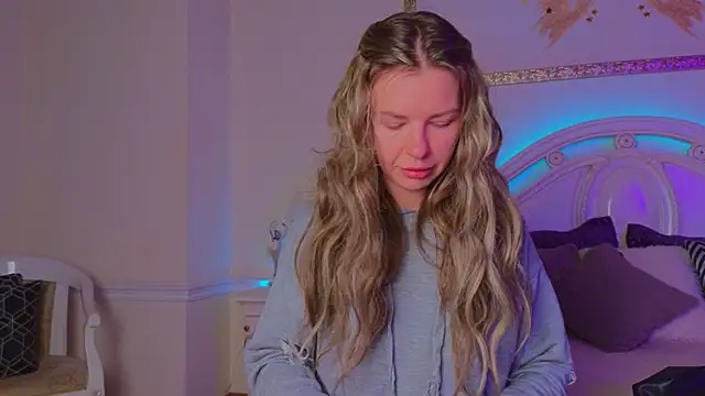 Real Tini online show from 11, 10, 2025