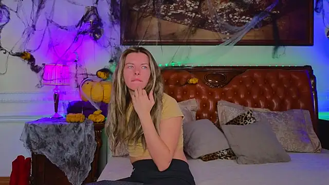 Real Tini online show from 3, 11, 2025