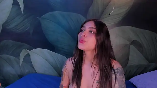 Snapshot of sweett_dirty chatting on 5, 1, 2025 sweett dirty online show from 5, 1, 2025